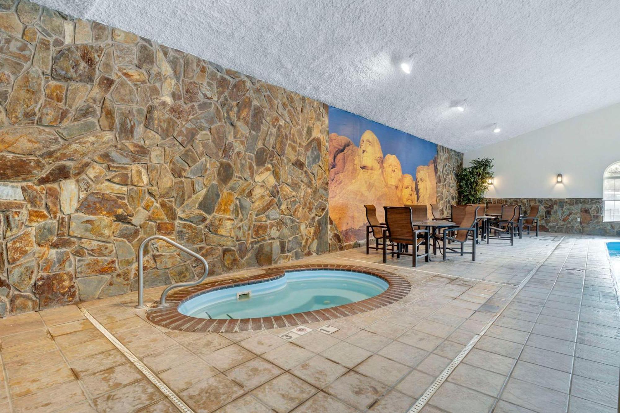 Comfort Inn & Suites Mt Rushmore Keystone Exteriör bild